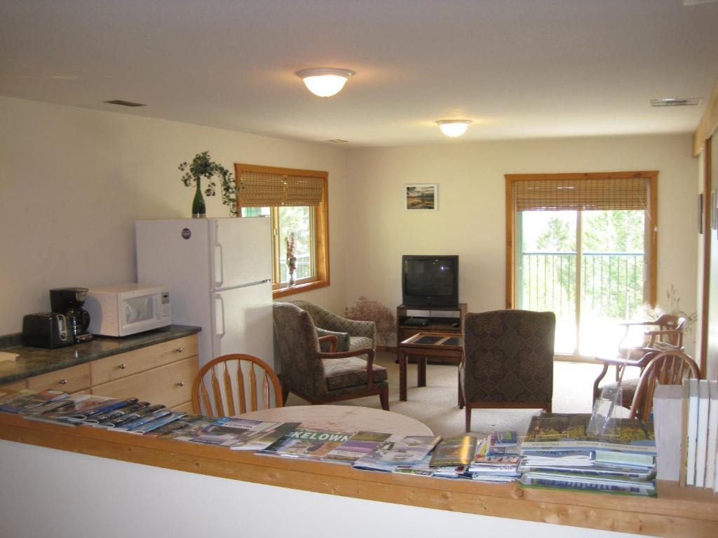 Wild Nature B&B Kelowna Pokoj fotografie